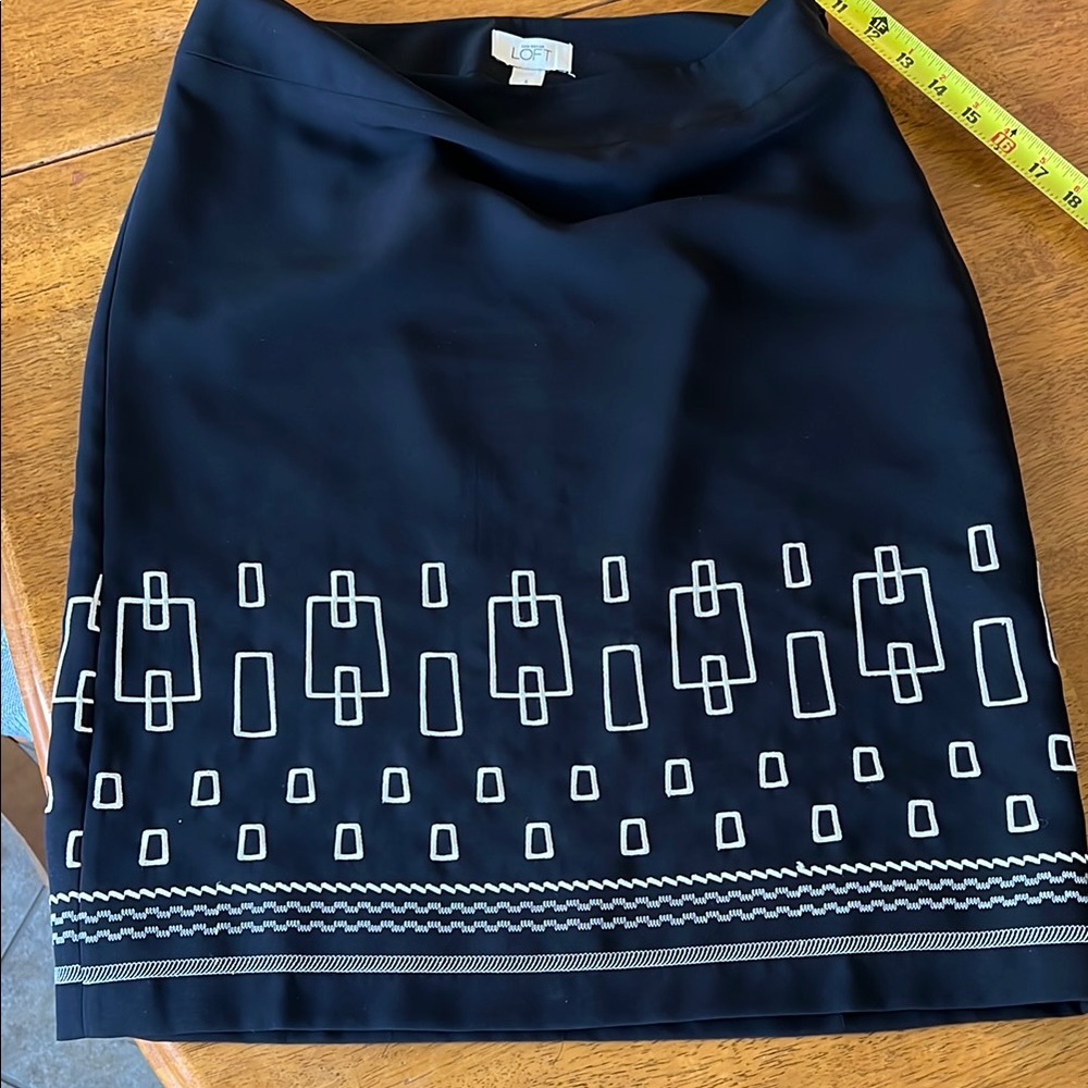 LOFT Black and White Mini Pencil Skirt